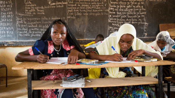 Elèves au Niger © Enfants du Monde